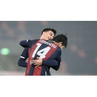 冨安健洋、今季初弾は「FW顔負けのちょこんループ」