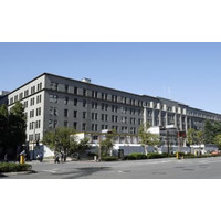 税収、初の65兆円超え視野