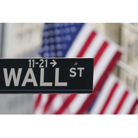 NY株反発、658ドル高