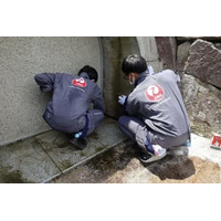 日航社員ら「慰霊の園」清掃