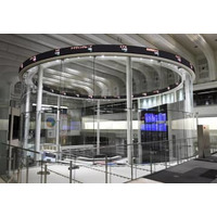 東証、午前終値2万6111円