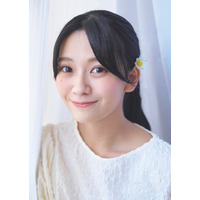 乃木坂46奥田いろは“冨里奈央撮影”スペシャルグラビアで優しい微笑み
