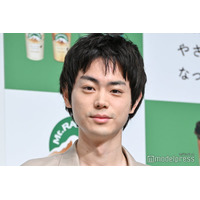 菅田将暉“金髪眉毛”斬新スタイルに反響「びっくりした」「おしゃれ」