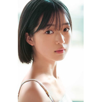 注目の若手女優・早瀬憩、初の水着姿披露「ヤンジャン」でグラビアデビュー