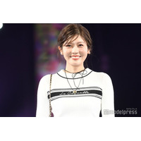 北海道テレビ田口彩夏アナ「サツコレ」初ランウェイ 堂々ポージングに釘付け【札幌コレクション 2024 A／W】