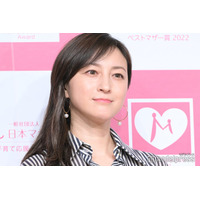 広末涼子、黒タイツで美脚透けるワンピ姿「セクシー」「唯一無二の可憐さ」の声