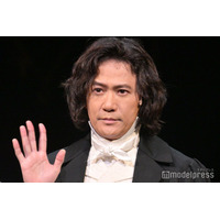 稲垣吾郎、憧れの人物明かす「僕はどっちかというとポーカーフェイス気味」クリスマスイブに主演舞台100公演目達成【No.9－不滅の旋律－】