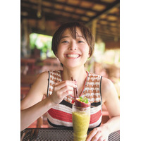 渡邊渚「週プレ」表紙登場 ありのままの笑顔＆透明感溢れるグラビア披露