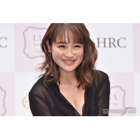 鈴木奈々、美バストドアップショットに反響 身長＆体重も公表「自分でもビックリ」