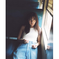 上白石萌歌、25歳記念写真集決定 スリランカロケで感性開放「おまもりのような1冊に」【charm charm】