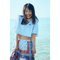 上坂樹里、10代最後に1st写真集決定 透明感溢れる先行カット解禁【コメント】