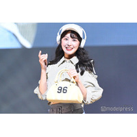 STU48福⽥朱⾥、地元・香川でランウェイ 爽やかルックで色白美脚披露【TGC香川2025】