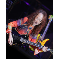 X JAPAN・PATA、足の状態悪化・背骨骨折を報告 所属バンド・Ra:INツアー延期発表