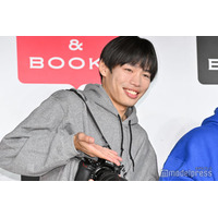かが屋・加賀、大物歌手から直々オファーで写真展のカメラマン担当に スタジオからは驚きの声
