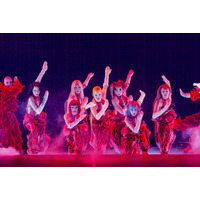 XG、東京ドームでワールドツアー完走 新曲初披露＆JURINがステージでスケボーも【ライブレポ】