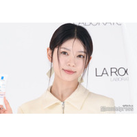 ILLITモカ、黒髪ぱっつんで雰囲気ガラリ「モードでかっこいい」「印象変わる」の声