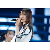 日向坂46“一期生全員卒業”で再出発 新体制初ライブで決意表明・涙も溢れる「チーム日向坂は永遠です」【OVER THE RAINBOW／セットリスト】