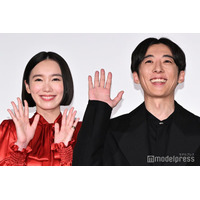 高橋一生＆飯豊まりえ、夫婦揃って舞台挨拶登壇 映画ヒットに喜び【岸辺露伴は動かない 懺悔室】