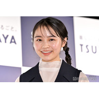 林芽亜里、ミニ丈から色白美脚スラリ「スタイル良すぎ」「オシャレ」