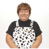 ホンジャマカ石塚、息子との親子写真が話題「そっくり」「レア」