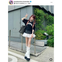 「スタイル抜群」田中れいな、美シルエットのモノトーンコーデに絶賛の声「理想的な着こなし」