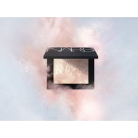 NARS、「ライトリフレクティング プリズマティックパウダー」新シェードが数量限定で登場！