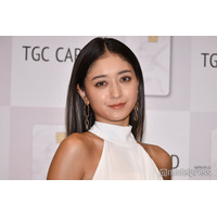 みちょぱ、大胆背中開きワンピで美肌見せ「小麦肌が綺麗」「絵になる」と反響