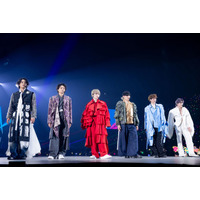 キスマイ、デビュー14周年ライブに人気芸人サプライズ登場 新曲発表・ファッションショー・「ニカゲーム」…魅力凝縮のステージ展開【MAGFACT】