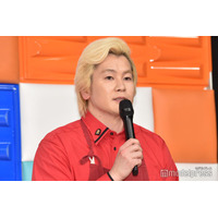 カズレーザー結婚で「カズロス」告白の人気芸能人、肩組みショット添え祝福「ヤキモチ妬いてる？」「素敵な関係」と反響