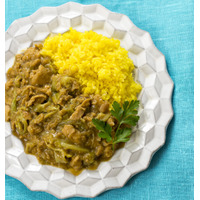 10分で完成「魚肉ソーセージとキャベツのキーマカレー」。低カロリー高タンパクな「魚肉ソーセージ」で、夏を乗り切る！