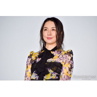 伊藤歩、ビーチで水着姿披露「似合う」「綺麗」絶賛の声