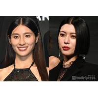 土屋太鳳、背中ざっくり変形ドレス姿披露 三吉彩花は透けタイツから美脚大胆見せ【「今際の国のアリス」シーズン3】