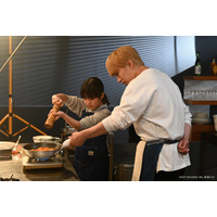 橋本マナミ「母がWEST.やTravis Japanの大ファン」神山智洋＆中村海人の印象明かす 永瀬ゆずなは調理シーンに挑戦【ミッドナイト屋台2】