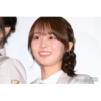乃木坂46矢久保美緒、ミニスカで色白美脚のぞく ガーリー私服に「ピンクが似合う」「お人形さんみたい」と反響