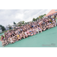 水着美女約100名が圧巻集結 プール撮影会が熱気と笑顔に包まれる【フレッシュフェス2025大団円 in しらこばと水上公園】