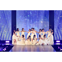 乃木坂46、煌びやか衣装で豪華3曲ライブ ランウェイとギャップ魅せる【ガルアワ2025AW】