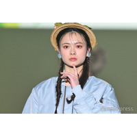 AKB48研究生・伊藤百花、渡辺麻友さんの卒コン衣装で美脚スラリ「可愛すぎ」「髪型もまゆゆに寄せてる?」と反響
