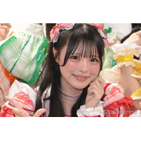 人気アイドル、ノースリトップスで美肩披露 ジブリ展満喫ショットに「ヒロインみたい」「肌が輝いてる」の声