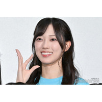 日向坂46清水理央、美脚際立つコートコーデ公開「透明感ある」「可愛さ爆発してる」と反響