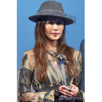 工藤静香、自宅庭を愛犬が駆け回る様子公開「広すぎてびっくり」「まるでドッグラン」と反響