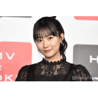 田中美久、美バスト溢れる大胆な姿公開「色っぽくてドキドキする」「目が離せない」の声