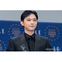 吉沢亮「国宝」は「かけてきた時間や情熱が結構段違い」思い語る 2026年への意気込みも【ELLE CINEMA AWARDS 2025】