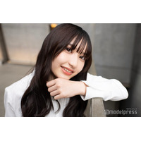 仮面高校生の妹で話題・すなずりかりん、脚線美輝く冬のブラックコーデ披露「夜景に映えてる」「スタイル際立ってる」と絶賛