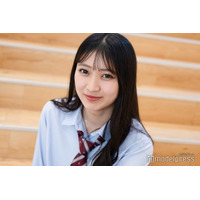 「今日好き」山口永愛、ミニスカ黒タイツで美脚際立つ「コーデ真似したい」「可愛い」の声