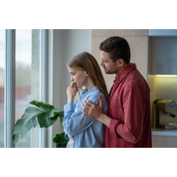 「俺たち、もう夫婦じゃないのか？」子供が生まれてからレス7年、男としての自信をなくした45歳夫の決断【2025年ベスト記事セレクション】