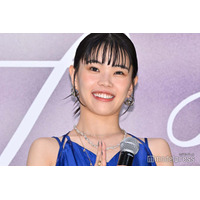 アイナ・ジ・エンド「紅白」特別ドレスで美脚スラリ「衣装華やか」「スタイル抜群」と反響