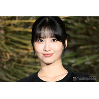 TWICEモモ、美ボディ輝くピンクキャミ姿に反響相次ぐ「破壊力すごい」「ドキッとする」