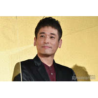 佐藤隆太、印象ガラリのイメチェン姿に反響続々「明るめカラーも似合う」「かっこよすぎ」