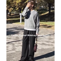 グレー×ブラックコーデ。大人が品良くまとめるときの簡単なコツって？【40代の毎日コーデ】