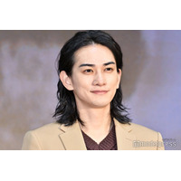 町田啓太、入れ墨びっしり＆金髪姿で印象ガラリ 役オフショットに「驚いた」「筋肉とタトゥーが美しい」と反響